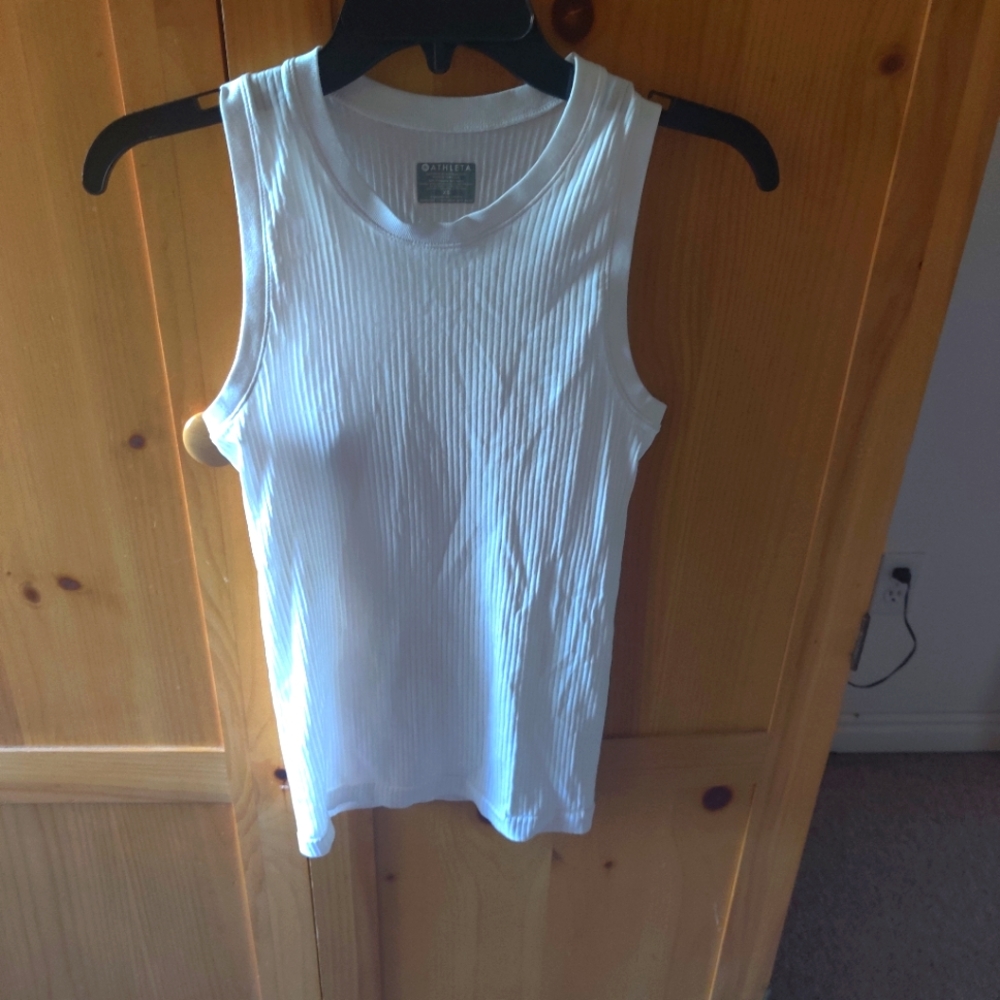 Athleta Renew White XS Tank top NWOT
